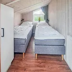 Semesterbostad Strandblick 28 *